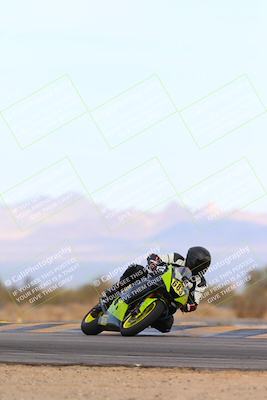 media/Feb-08-2025-CVMA (Sat) [[fcc6d2831a]]/Race 9-Amateur Supersport Middleweight/